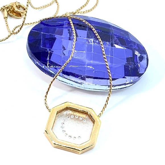 AVON Gold "C" Initial Necklace On Thin Gold Chain Vintage - Picture 2 of 9